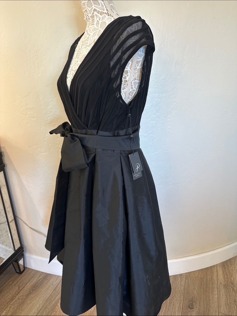 Adrianna papell black cocktail dress NWT size 16 W - Picture 3 of 13